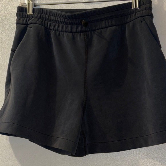 lululemon athletica Pants - Lululemon Athletica Black Athletic Shorts size 8